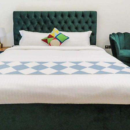 Oyo 860 Studio Apartment, Maya Tower 4, Jumeirah Village Triangle Dubaï Extérieur photo